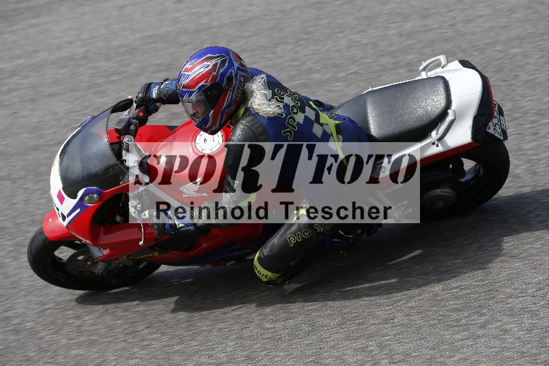 /08 17.04.2026  TZ Motorsport ADR/Gruppe gelb/38